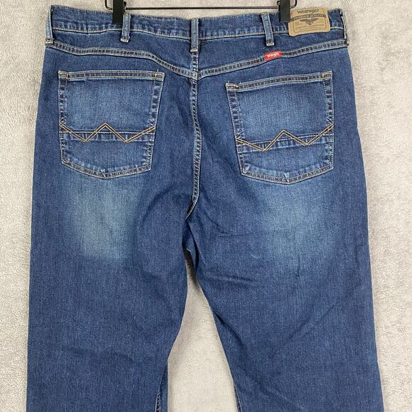 Wrangler Jeans Mens 38x29.5 Blue Denim Dark Wash Relaxed Boot Leg Retro Y2K - Picture 5 of 14